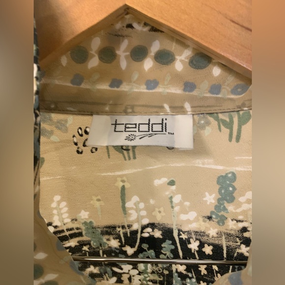 Teddi Floral Zipper Jacket - Picture 4 of 4